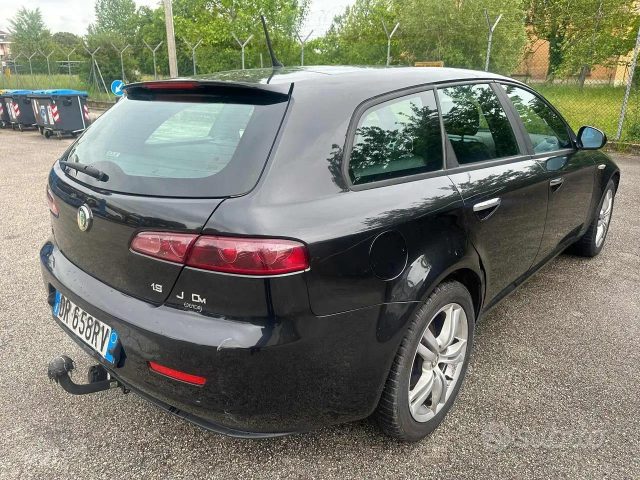 ALFA ROMEO 159 1.9 JTDm 16V Sportwagon Distinctive Immagine 4