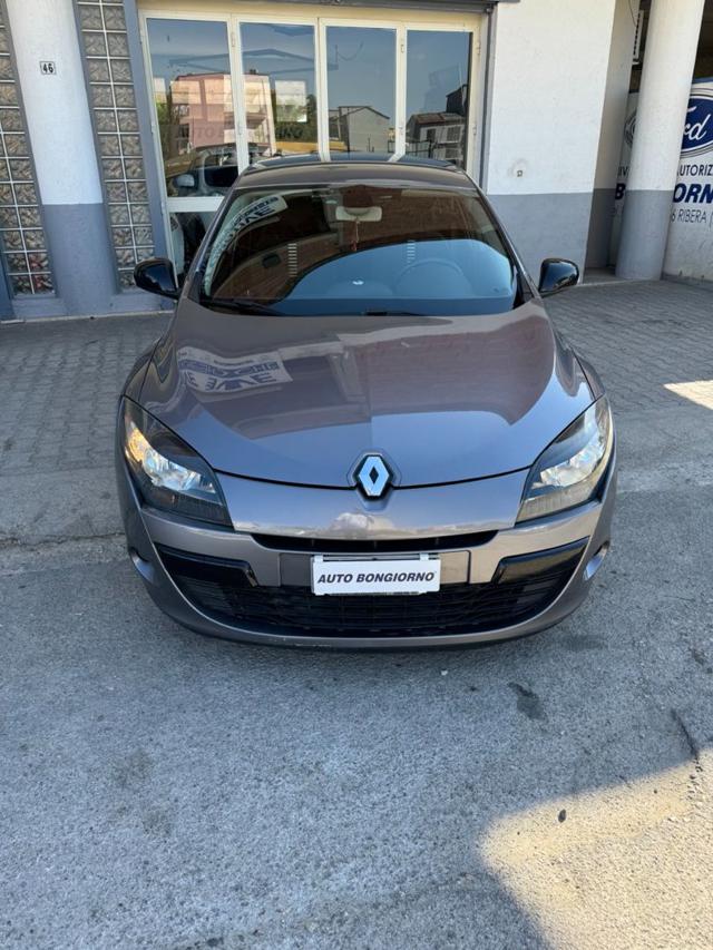 RENAULT Megane 1.5 dCi 110CV Attractive Immagine 1