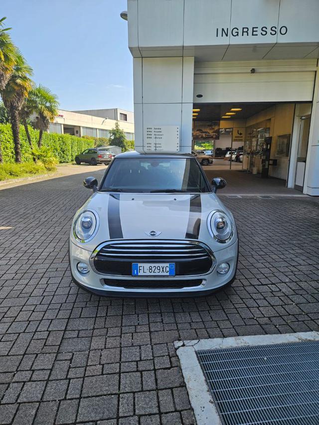 MINI Cooper D 1.5 Cooper D Hype Immagine 1