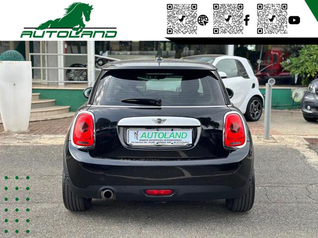 MINI Cooper D 1.5 Cooper D*Cambio Automatico* MINI Connected XL Immagine 3