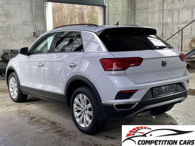 VOLKSWAGEN T-Roc 1.5 TSI 150CV DSG Style Camera Matrix Pdc Immagine 2