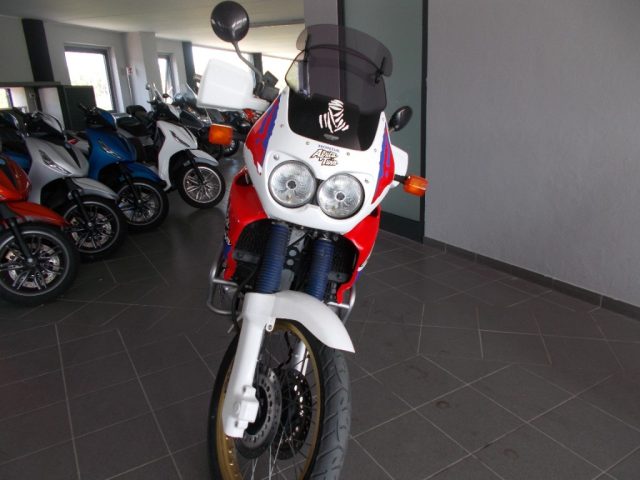 HONDA Africa Twin XRV 750 . Immagine 2