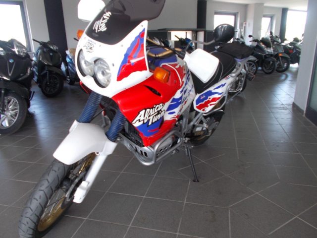 HONDA Africa Twin XRV 750 . Immagine 3