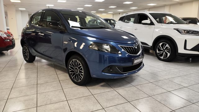 LANCIA Ypsilon 1.2 69 CV 5 porte GPL Ecochic Immagine 2