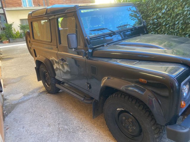 LAND ROVER Defender ANNO 2010 KM 173186 Immagine 3