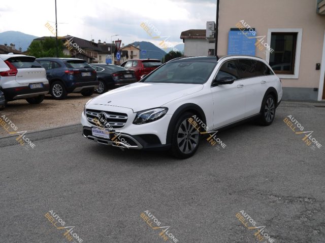 MERCEDES-BENZ E 220 d S.W. 4Matic Auto Premium Plus All-Terrain Immagine 2