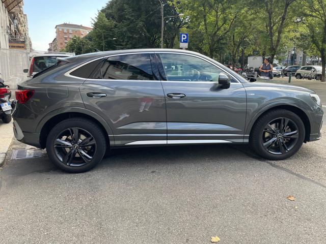 AUDI Q3 S Line Edition 45 TFSI e PHEV Immagine 3