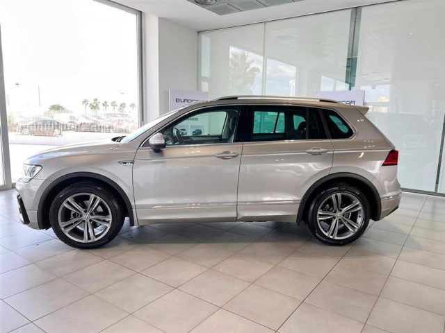 VOLKSWAGEN Tiguan 2.0 tdi 150cv Sport BMT R- LINE Immagine 4