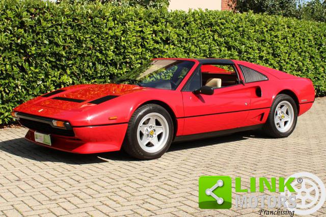 FERRARI 208 GTS Turbo 220 CV Immagine 0