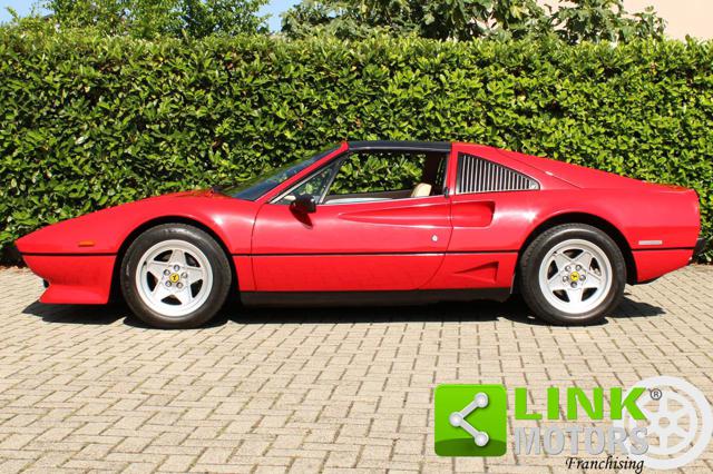 FERRARI 208 GTS Turbo 220 CV Immagine 1