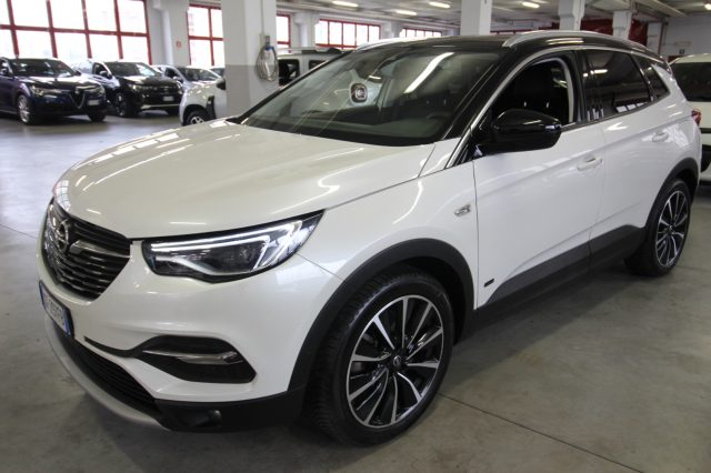 OPEL Grandland X 1.6 Hybrid Plug-in aut. AWD Design Line Immagine 1