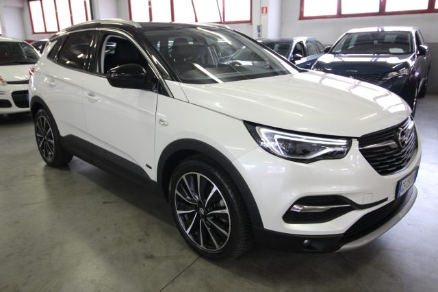 OPEL Grandland X 1.6 Hybrid Plug-in aut. AWD Design Line Immagine 2