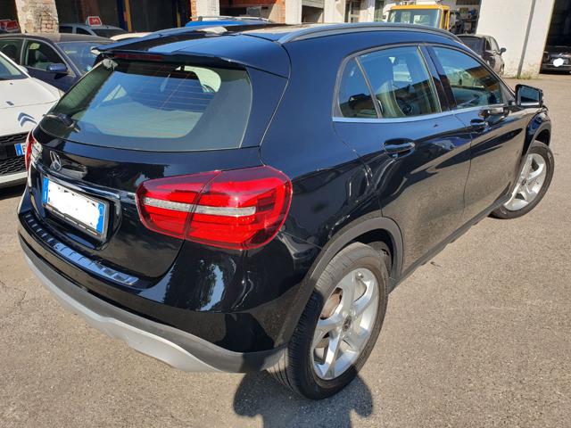 MERCEDES-BENZ GLA 180 d Business Extra Immagine 4