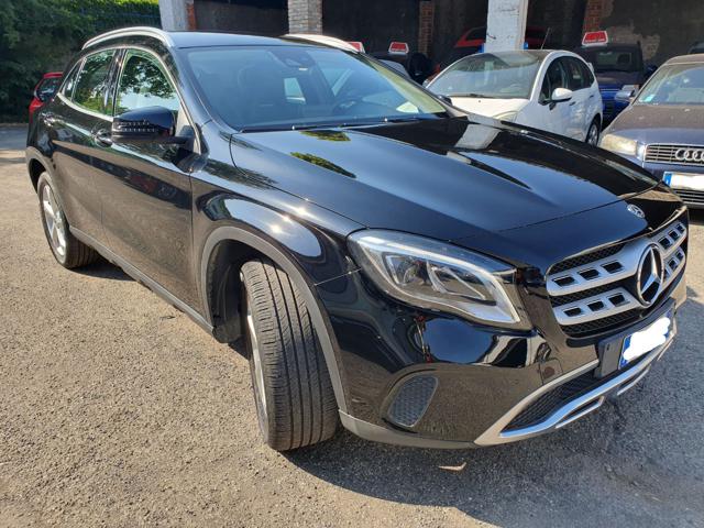 MERCEDES-BENZ GLA 180 d Business Extra Immagine 3