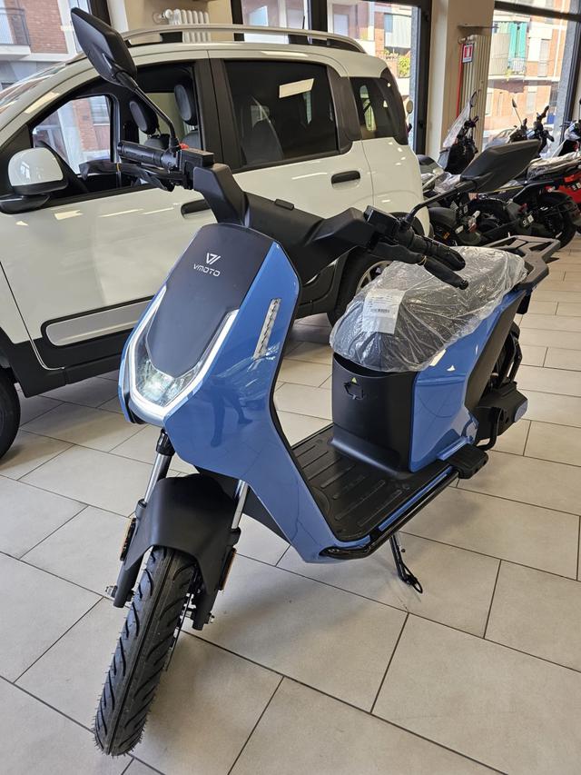 VMOTO F01 L3 (125) 80Km/h Sky Blue Immagine 0