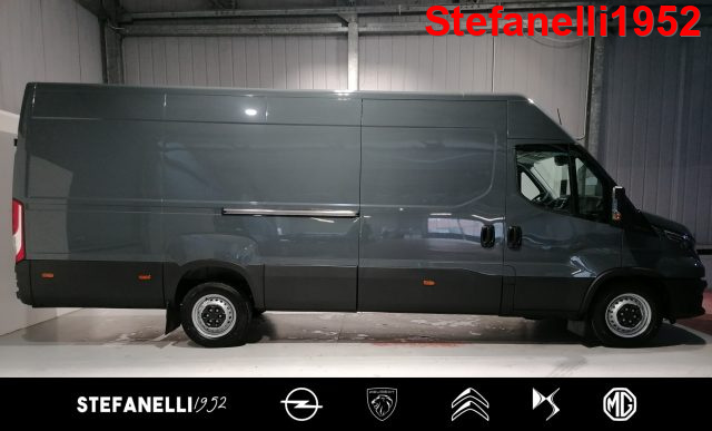 IVECO Daily 35 3.0 Furgone Immagine 1