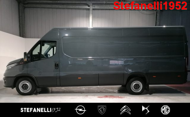 IVECO Daily 35 3.0 Furgone Immagine 2