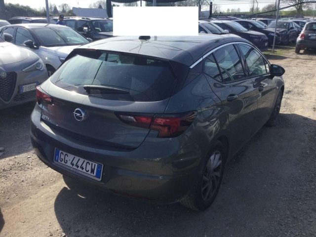 OPEL Astra Diesel 2021 usata, Brindisi