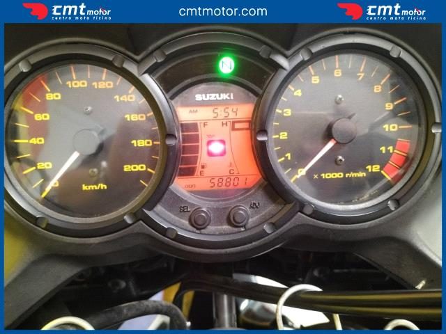 SUZUKI V-Strom 650 Garantita e Finanziabile Immagine 4