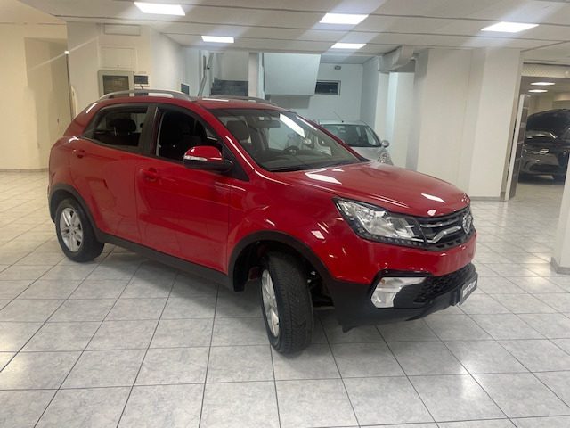 SSANGYONG Korando 2.0 2WD MT GPL Plus Immagine 2