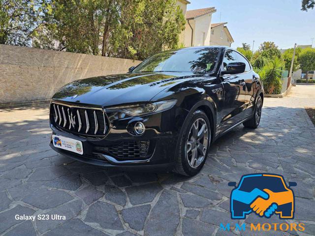 MASERATI Levante V6 Diesel 275 CV AWD Granlusso Immagine 1