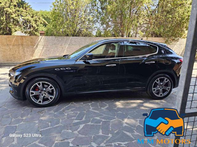 MASERATI Levante V6 Diesel 275 CV AWD Granlusso Immagine 3