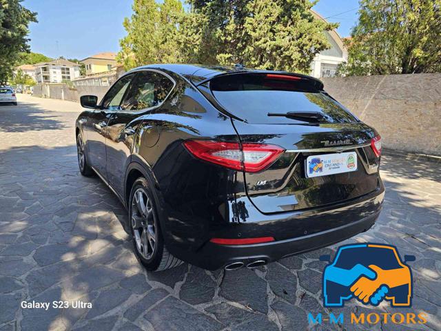 MASERATI Levante V6 Diesel 275 CV AWD Granlusso Immagine 4