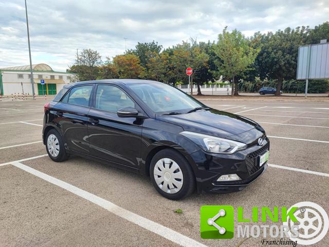 HYUNDAI i20 1.1 CRDi 12V 5 porte Classic Immagine 1