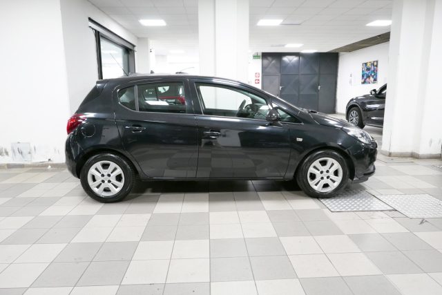 OPEL Corsa 1.2 5 porte n-Joy Immagine 1