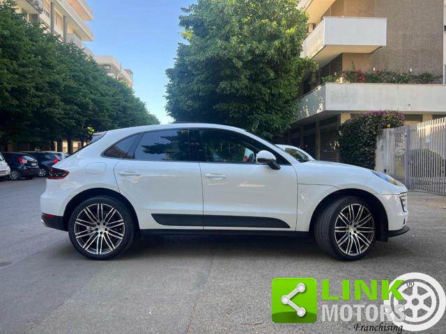 PORSCHE Macan 2.0 Immagine 3