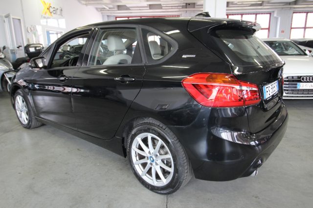 BMW 225 xe Active Tourer iPerformance Business aut. Immagine 3