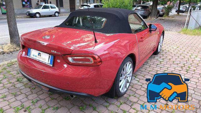 FIAT 124 Spider 1.4 MultiAir serie limitata"team emea nr.9" Immagine 3