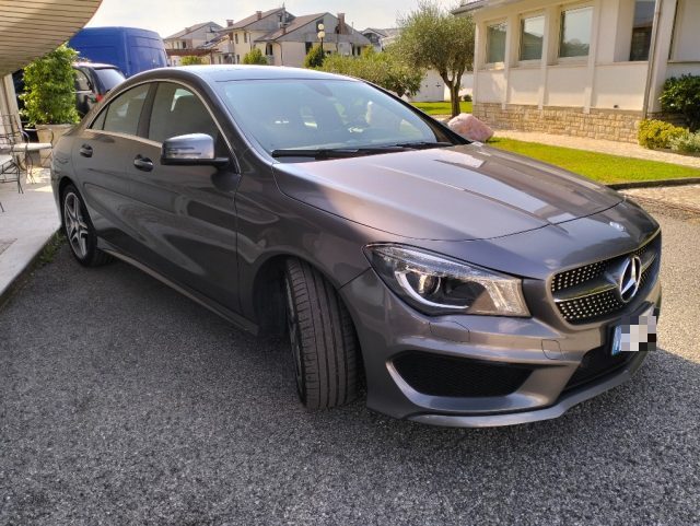 MERCEDES-BENZ CLA 200 d Automatic Premium Dark Night Immagine 1