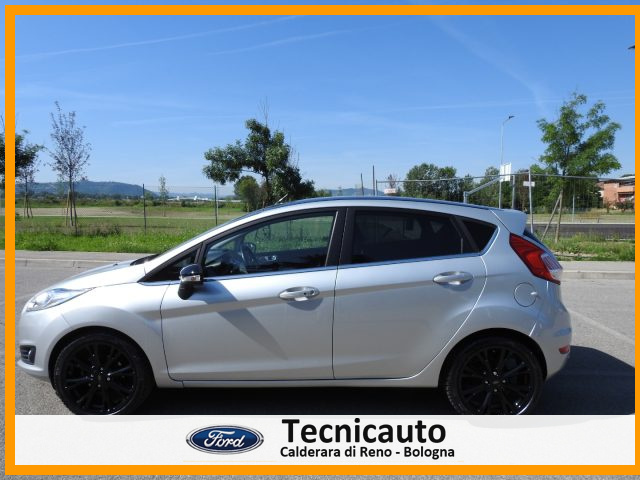 FORD Fiesta 1.5 TDCi 75CV 5 porte Titanium *NEOPATENTATO* Immagine 3