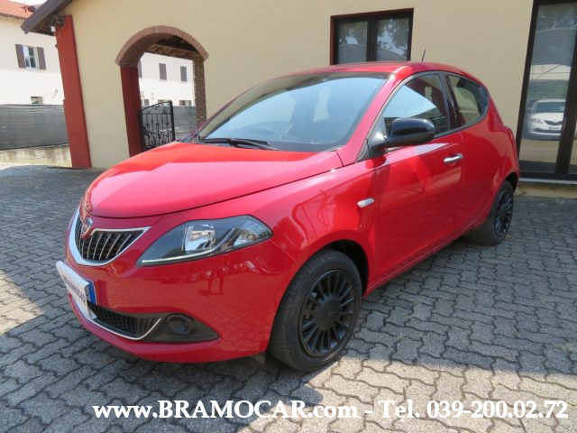 LANCIA Ypsilon 1.0 69cv FIREFLY S&S - HYBRID ECOCHIC SILVER - NEO Immagine 1