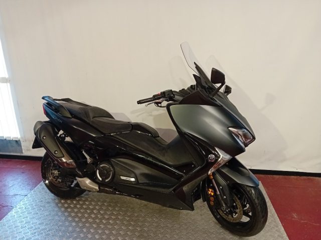 YAMAHA T Max 530 DX 2019 Immagine 0