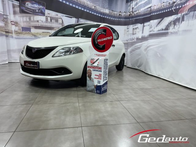 LANCIA Ypsilon 1.0 FireFly 5 porte S&S Hybrid Ecochic Gold Immagine 2