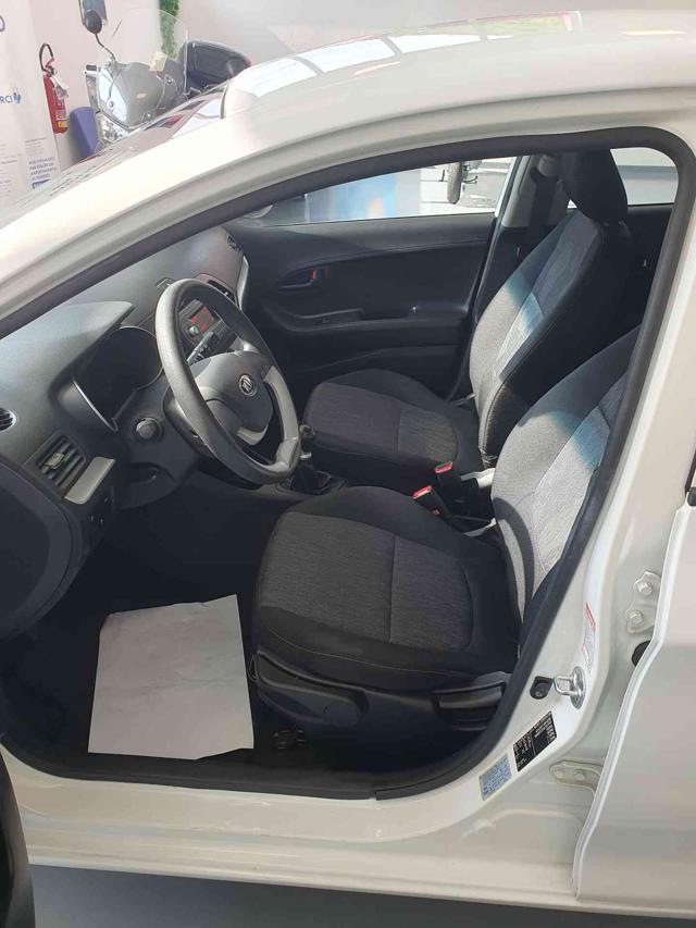 KIA Picanto 1.0 12V EcoGPL 5 porte Immagine 4