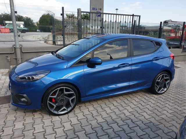 FORD Fiesta 1.5 Ecoboost 200 CV 5 porte ST Immagine 2