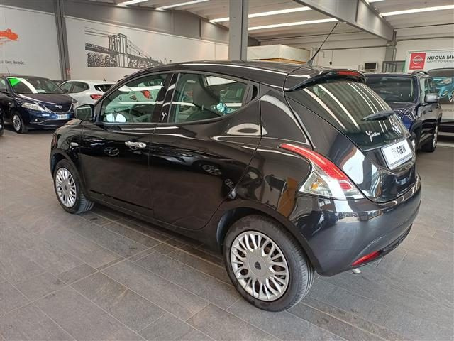 LANCIA Ypsilon 1.2 Silver 69cv Immagine 2