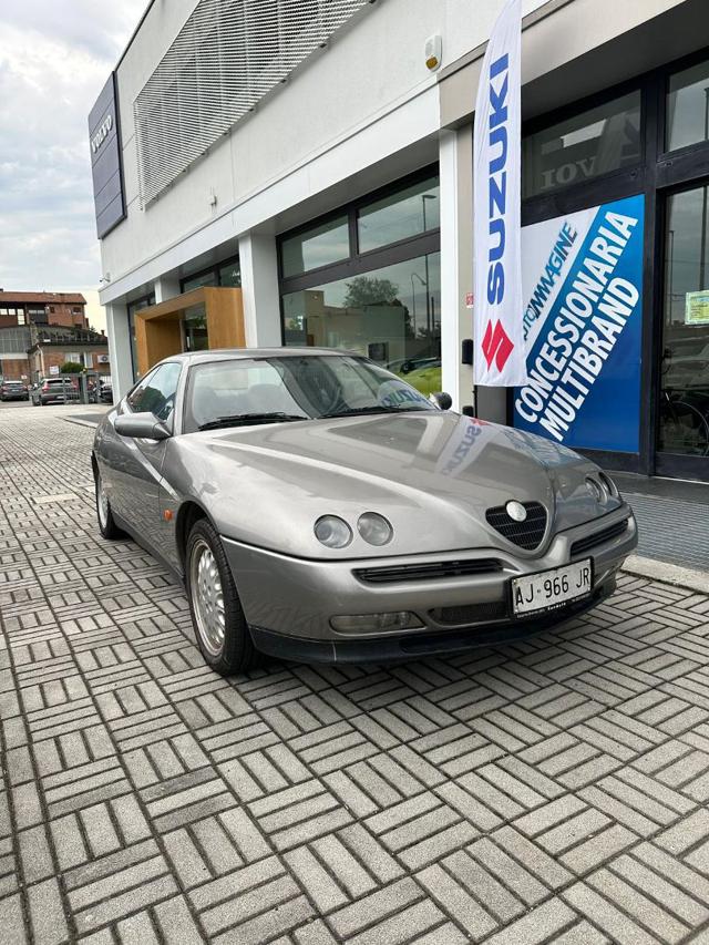 ALFA ROMEO GTV 2.0i 16V Twin Spark cat L Immagine 2