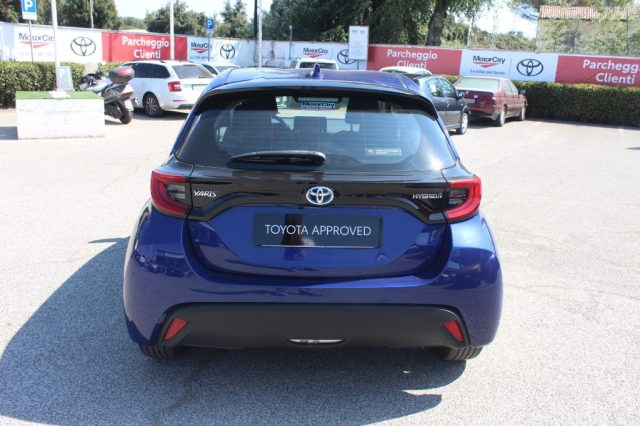 TOYOTA Yaris 1.5 Hybrid 5 porte Trend Immagine 3