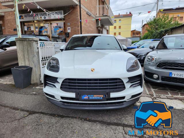 PORSCHE Macan 2.0 Immagine 1