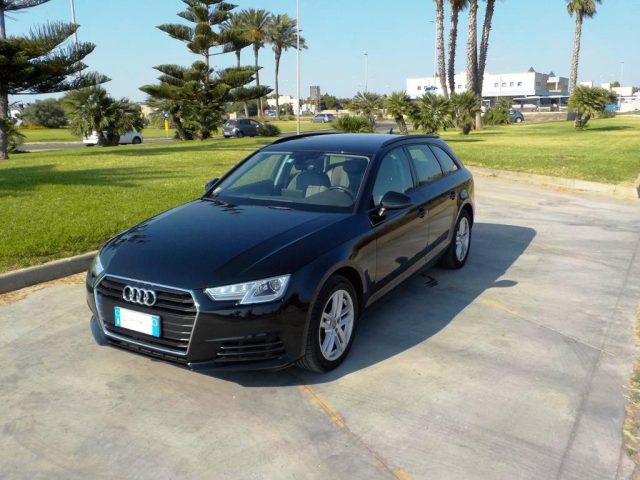 AUDI A4 Avant 2.0 TDI 150 CV S tronic Immagine 1