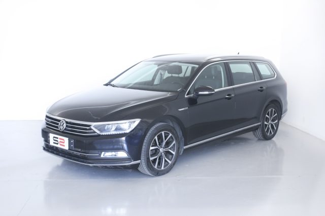 VOLKSWAGEN Passat Variant 2.0 TDI SCR 190 CV 4MOTION DSG Executive BMT Immagine 0