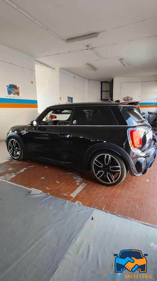 MINI John Cooper Works 2.0 John Cooper Works Hype Immagine 2