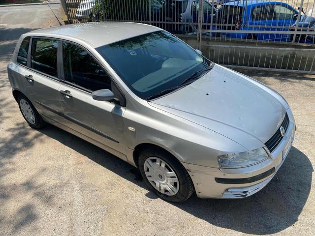 FIAT Stilo 1.6i 16V 5 porte Active, IMP METANO Immagine 3