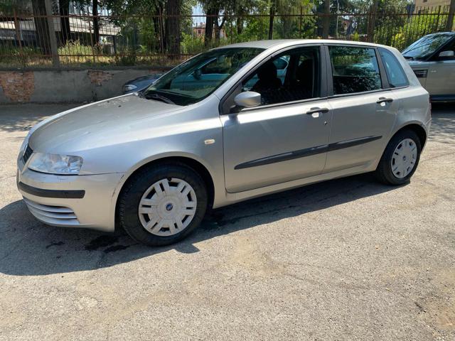 FIAT Stilo 1.6i 16V 5 porte Active, IMP METANO Immagine 0