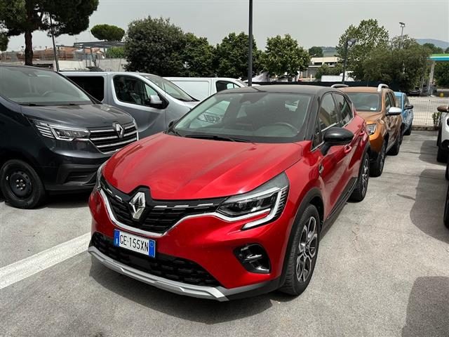 RENAULT Captur 1.6 E-Tech phev Intens 160cv auto my21 Immagine 1