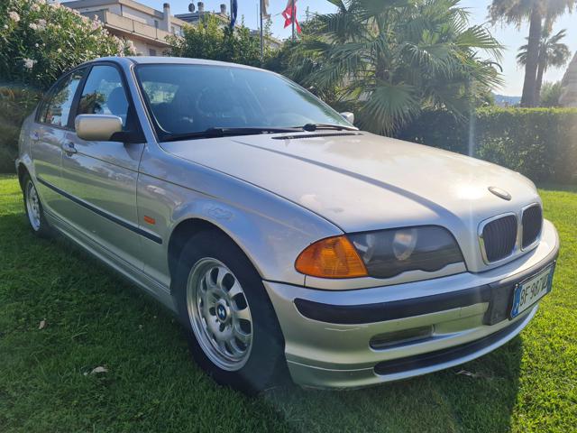 BMW 320 d turbodiesel cat 4 porte Immagine 0